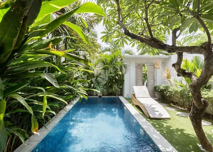 Romantic With Private Pool In Legian