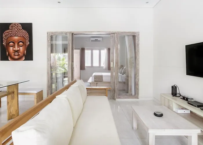 Romantic With Private Pool In Legian スミニャック