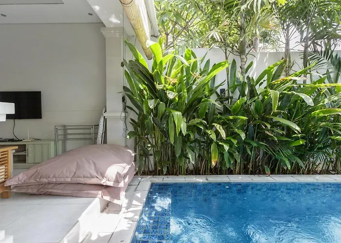Villa Romantic With Private Pool In Legian