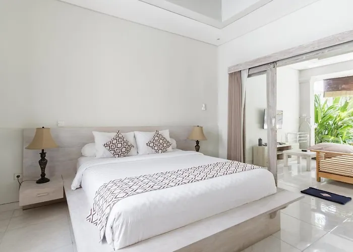 Villa Romantic With Private Pool In Legian